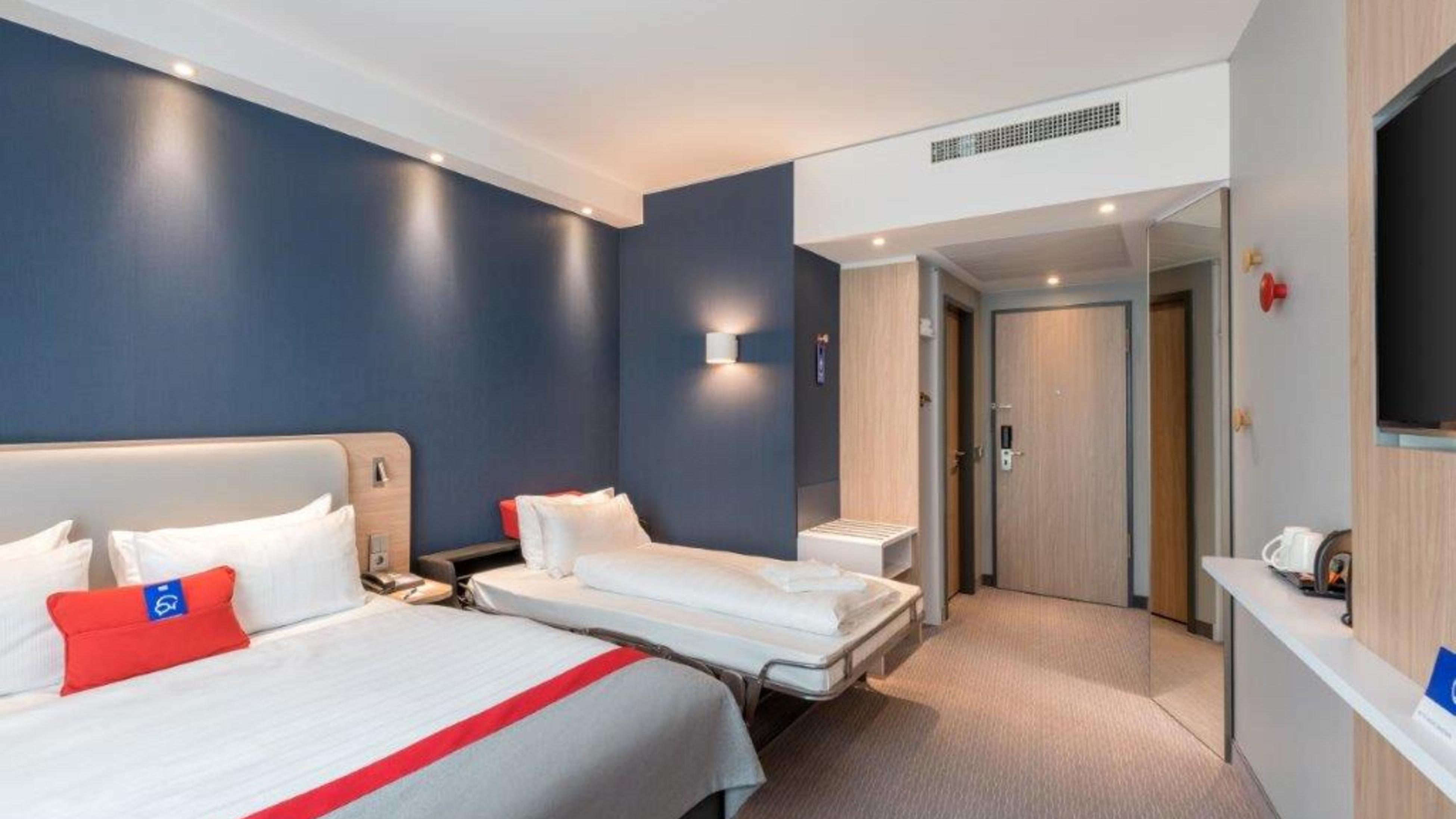 Holiday Inn Express Kaiserslautern Strassburger Allee 10 Holiday Inn Express Kaiserslautern | Deutsche Weinstraße