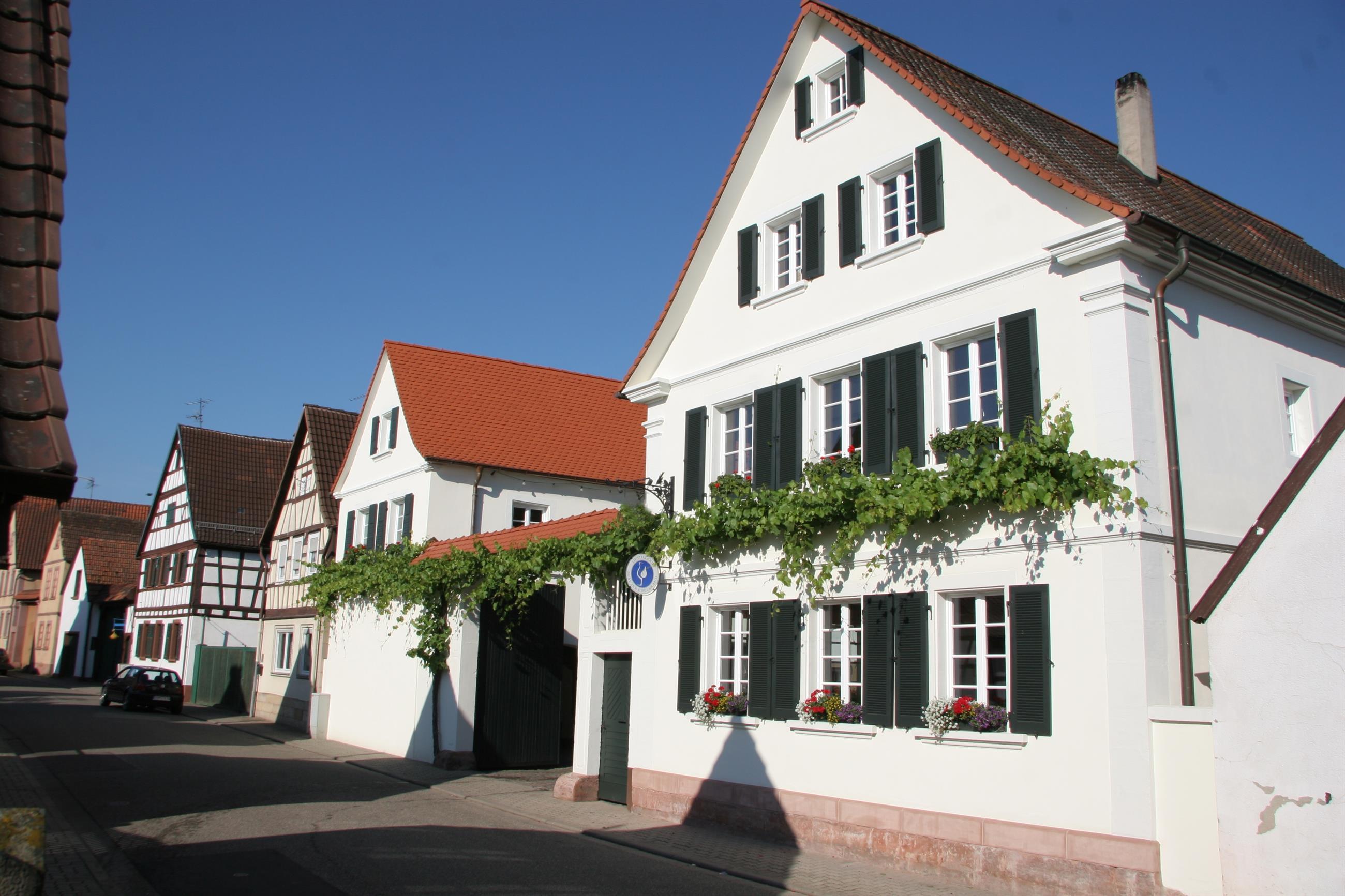 Weingut und Fein-Brennerei Esther Grün Deutsche Weinstraße