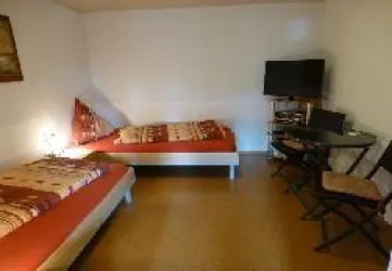 Schlafzimmer, Ansicht 2 (© Ernst Uhl)