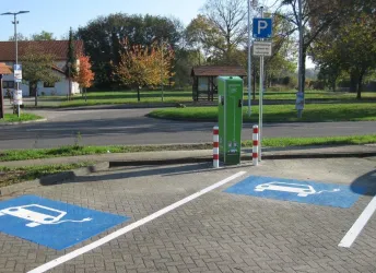 E-Ladesäule 1