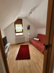 Lese-/ Fernsehzimmer mit Sofa
