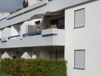 Seitenansicht mit Markise