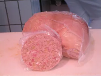 Pfälz. Spezialität - Saumagen (© Helga Fuhrmann)