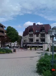 Am Kurpark Bad Bergzabern (© ks)