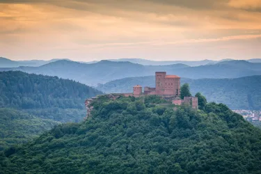 Burg Trifels (© Archiv Verein SÜW Annweiler; TIZIE Photographie)