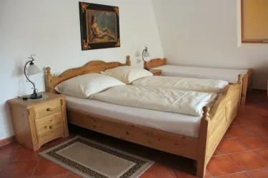 Doppelzimmer/Dreibettzimmer