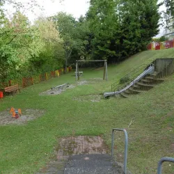 Spielplatz Annweiler Neukastellstraße 3 (© Verein SÜW Annweiler e.V.)