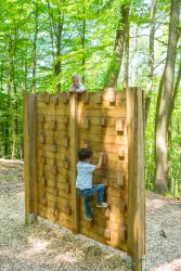 Kletterwand (© Verein SÜW Annweiler e.V., Fotograf: Dominik Ketz)