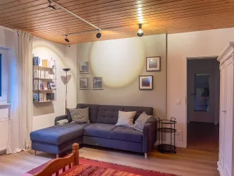 Wohn-Schlafzimmer: Eckcouch