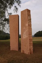 Auf und Ab (© Skulpturen Rheinland-Pfalz e.V.)