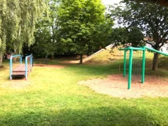 Spielplatz hinten