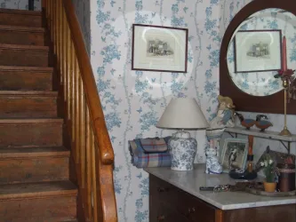 Eingangsbereich Dysli-Zimmer (© Schönbachhof-pfalz.de)