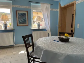 Blaues-Zimmer als eigenes Speisezimmer