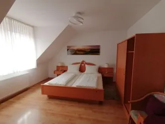 Doppelzimmer 5