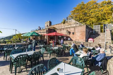 Rietburg Höhengaststätte (© Verein SÜW Edenkoben, T. Kujat)