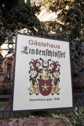 Wappen des Weinguts