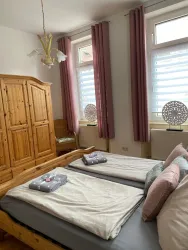Schlafzimmer  1
