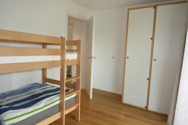 Separates Schlafzimmer (© Marius Damm)