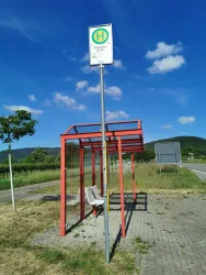 Bushaltestelle (© Büro für Tourismus Maikammer)