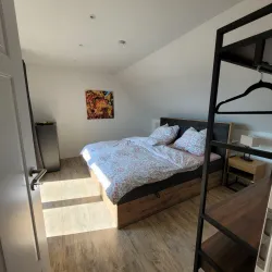 Schlafzimmer mit Boxspring 210x180