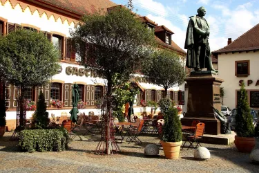 Hartmanndenkmal (© Hans-J. Müller)