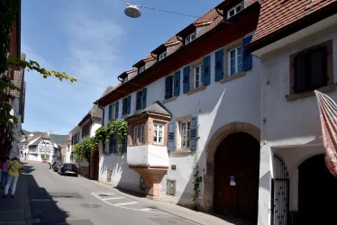 Außenansicht Rensaissanceanwesen (© Touristinformation Maikammer)
