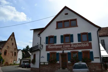 Gasthaus zum Jagdtschloss (© Helena Jetses)