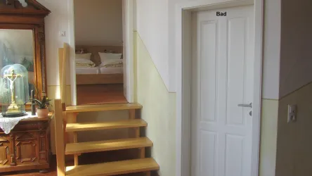 Eingang zu Zimmer - rechts Bad (© Glas Erich)