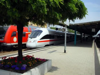 bahnhof (© Rolf Schädler)