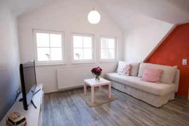 3. Stock: Wohnbereich mit Schlafsofa