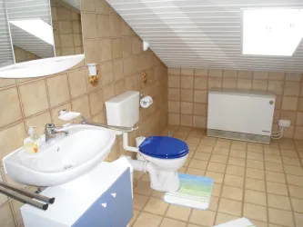 Badezimmer mit Badewanne