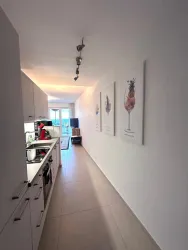 Küchenzeile Richtung Fenster