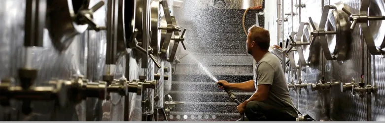 Bei der Arbeit ©Weingut Johann Müller
