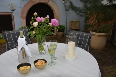 Genießen im mediterranen Innenhof