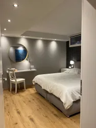 fewo schlafzimmer hinten Spiegel