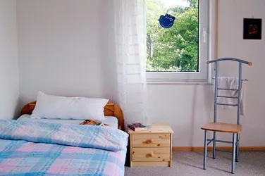 Kleines Schlafzimmer (© @)