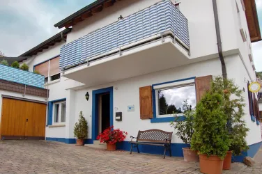 Haus zum Weinbiet, Eingangsbereich (© @ Iris mediadesign)