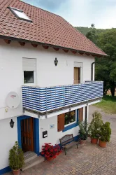 Haus zum Weinbiet mit Balkon (© @ Iris mediadesign)