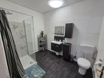 Bathroom_1