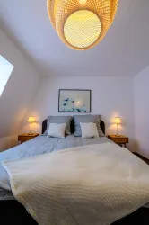 0017 0016 Astrid Varga FeWo Neustadt 20250428 RR