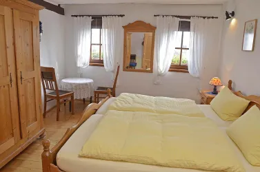 Fewo Meerspinne - rustikales Schlafzimmer 2 im OG