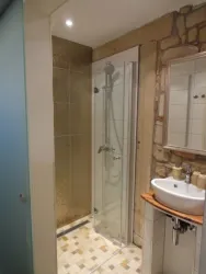 Blick in Badezimmer