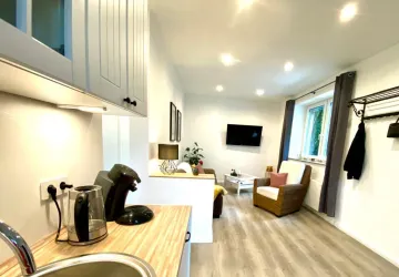20210701 Küche und Wohnzimmer