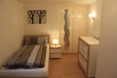 kleines Schlafzimmer