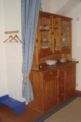 Geschirrschrank