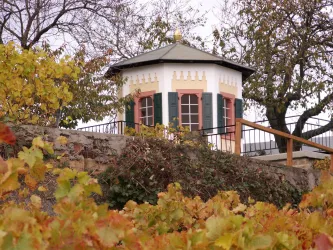König Ludwig Pavillon im Herbst
