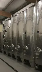 Keller-Pfalz-Wein-Online-Suttweiler-Weinmanufaktur