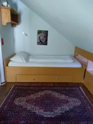 EZ  mit hochwertigen Möbeln (© Eigenes Foto)
