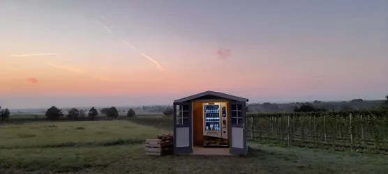 Weinautimat Weingut Nicklis (© Weingut Nicklis)