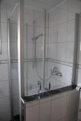 kleine Dusche, petite douche (© Johannes Kuntz)